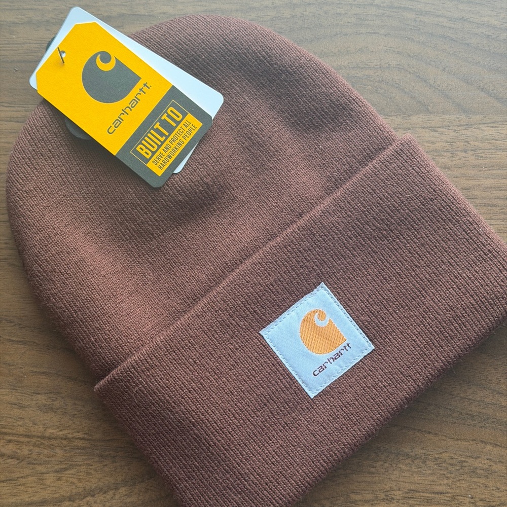 Carhartt cuff beanie in Mocha  (BRAND NEW)